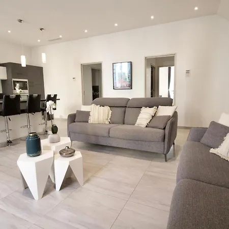 Apartment Chic 4 Room Apartment In The Heart Of Cannes Amazing Terrace! Cannes