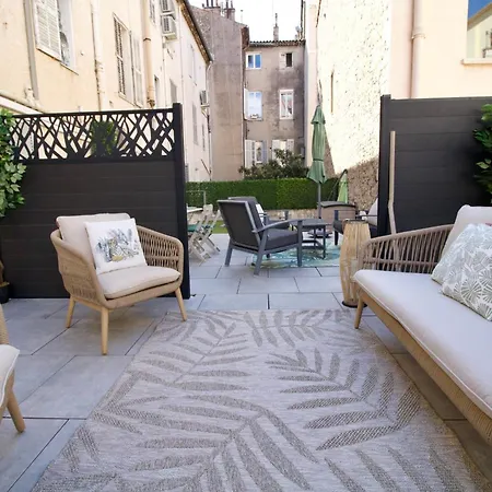 Chic 4 Room Apartment In The Heart Of Cannes Amazing Terrace! *
