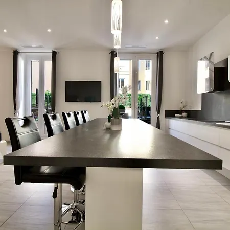 Apartment Chic 4 Room Apartment In The Heart Of Cannes Amazing Terrace! *