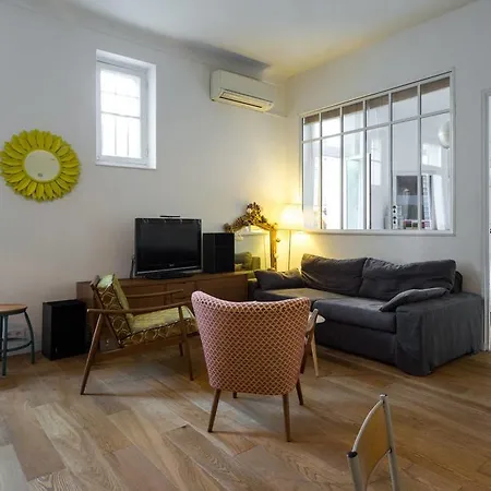 Centre Apartment *